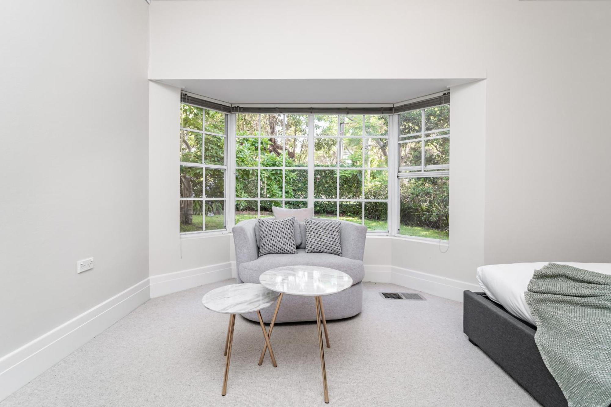 Strathfield Stylish 6br House With Pool Tennis