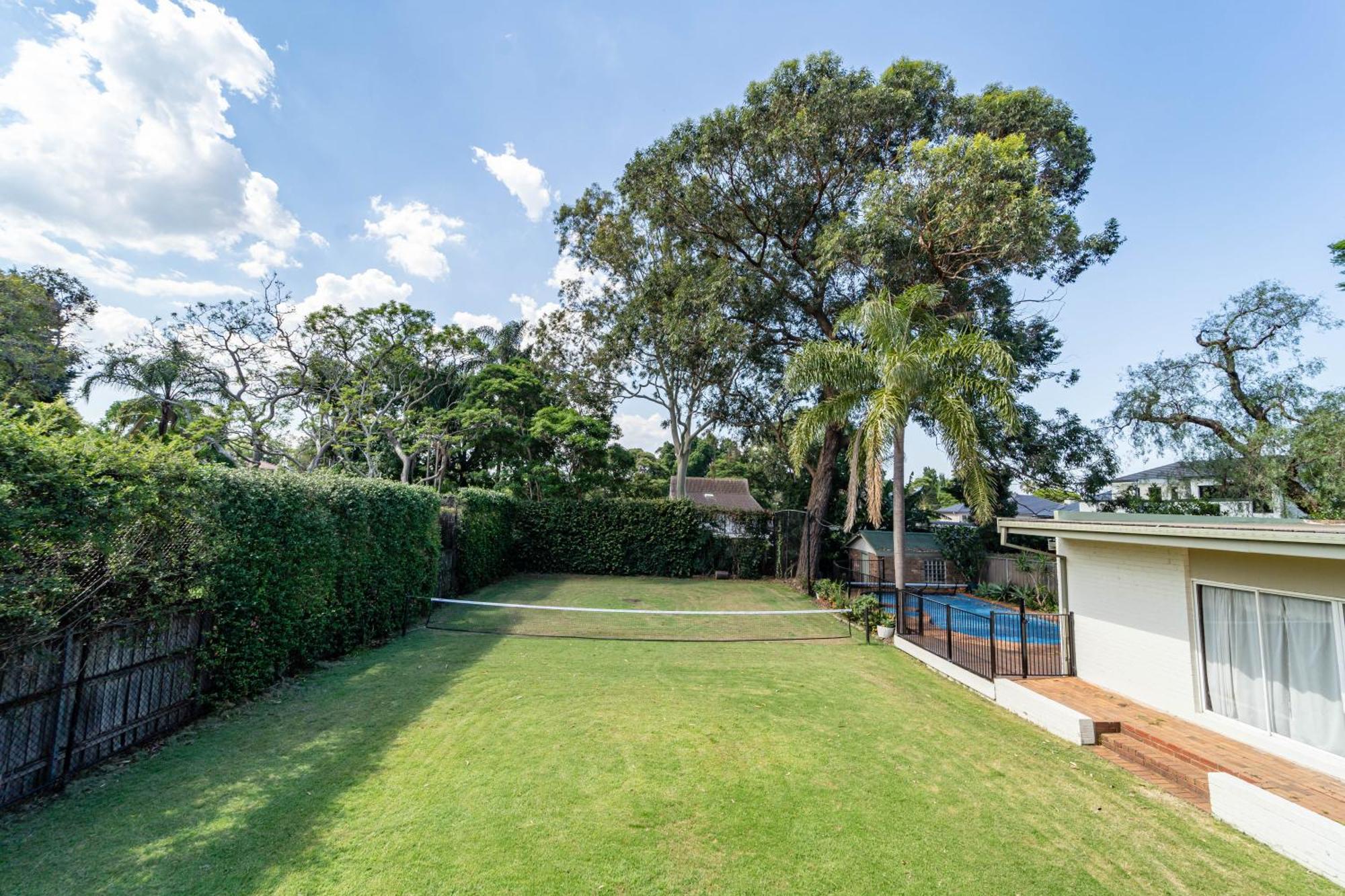 Strathfield Stylish 6br House With Pool Tennis Sydney